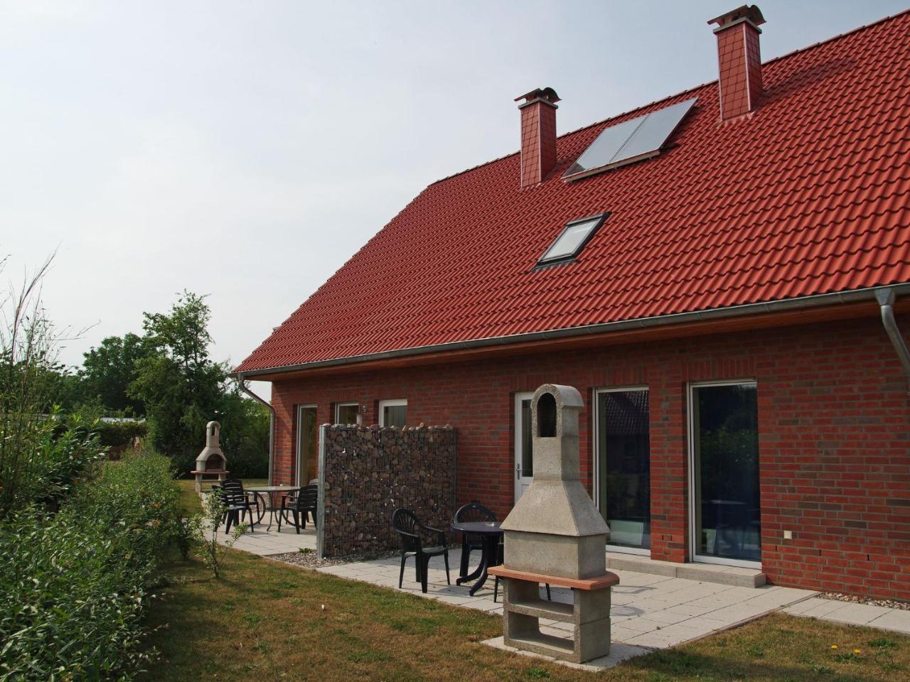 5-Bedroom Holiday Home In Zierow With Garden Exterior photo